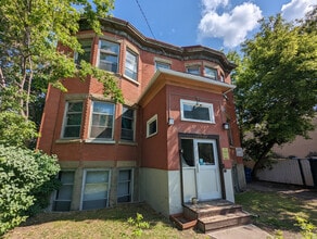 Building Photo - Sibley Mission Apartments