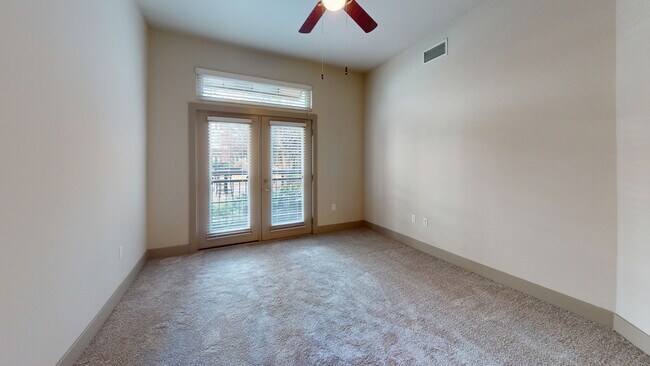Interior Photo - Towson Promenade