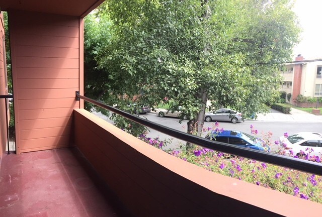 Foto del edificio - 1210 Bellevue Ave