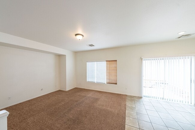 Building Photo - Gorgeous 2 story , 3 bedroom, 2.5 bathroom