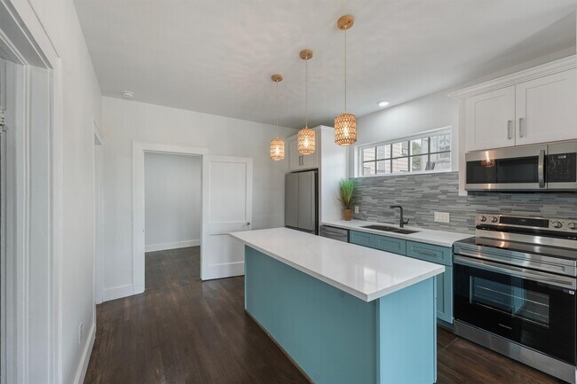 Building Photo - 1811 20th St