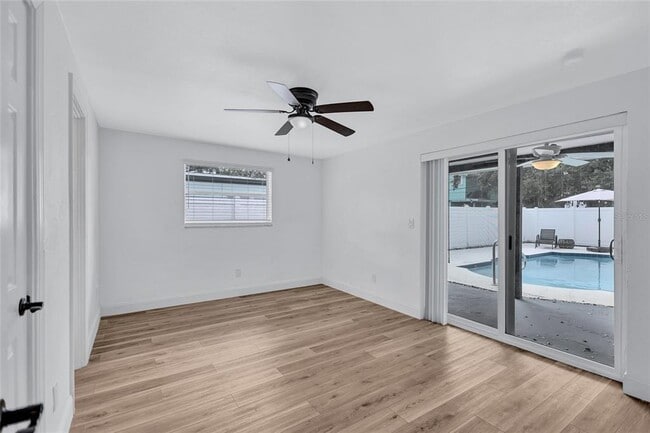 Foto del edificio - 3700 14th St N