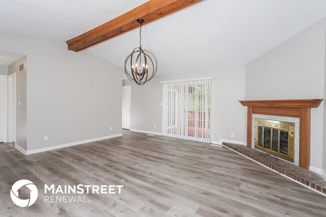 Foto del edificio - 6111 Yellowsands Dr