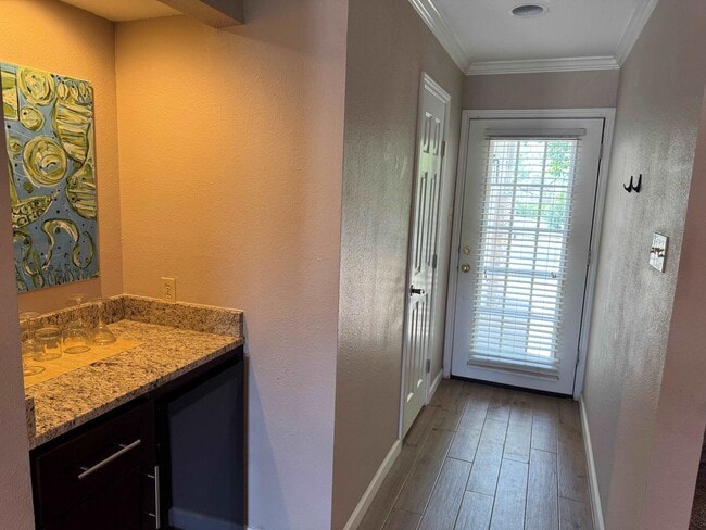 Foto del edificio - 605 Port