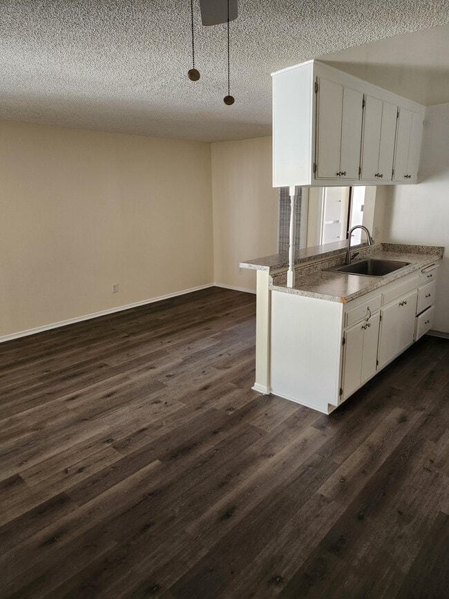 Building Photo - Northridge Manor