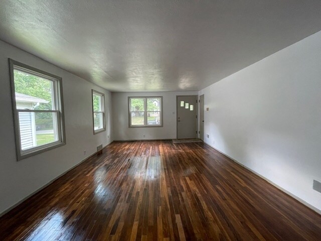 Foto del edificio - 2229 Parkview Pl