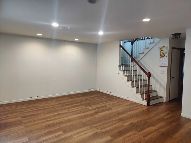 Building Photo - 1833 Nautilus Ln