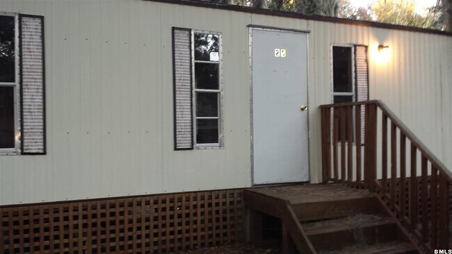 Building Photo - 25 Hidden Oaks Rd