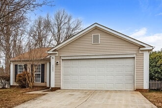 Building Photo - 1003 Salmon River Dr