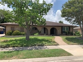 Building Photo - 941 Egyptian Dr