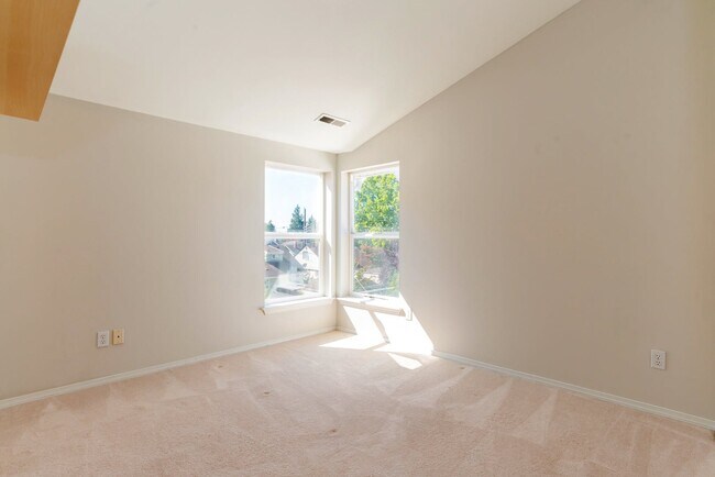 Foto del edificio - 535 N 103rd St