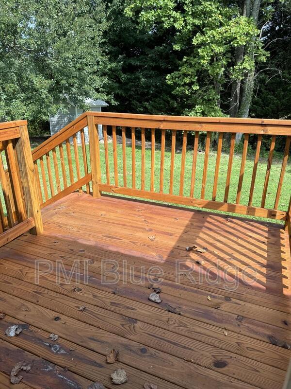 Foto del edificio - 210 Friendly Cir