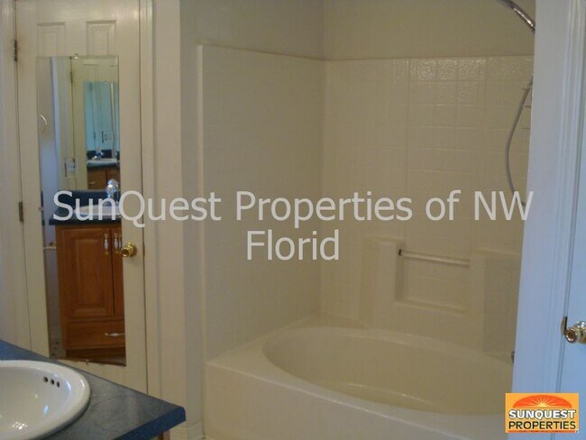 Foto del edificio - 4891 Tealwood Dr
