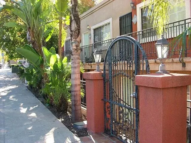 Primary Photo - 3618 1st Ave
