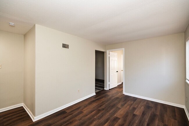 Foto del edificio - Comfortable 3 Bedroom 1 Bathroom Home