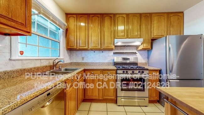 Building Photo - 1536 Parker Dr
