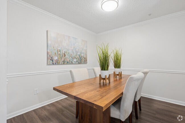 2BR, 2BA - 1,209SF - Dining Room - Alexander at Stonecrest Apartments