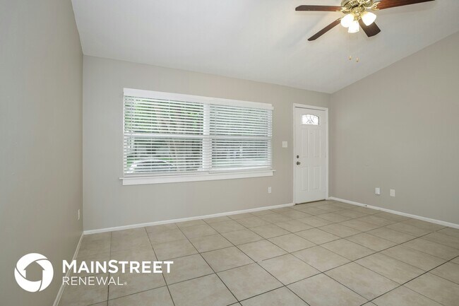 Foto del edificio - 1547 Elmwood Ave