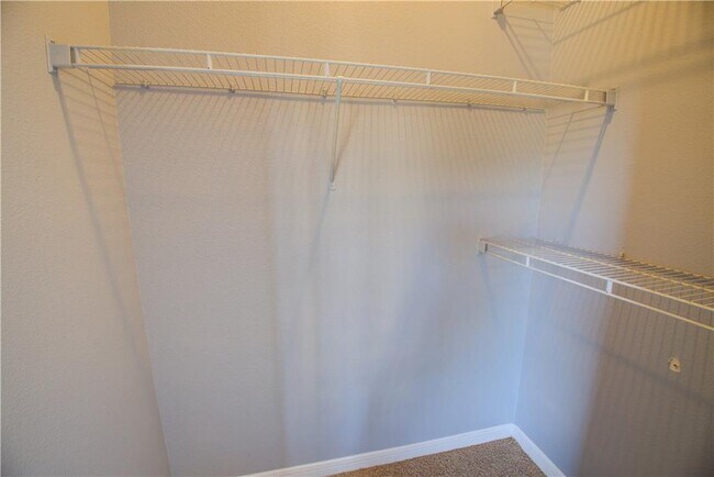 Foto del edificio - 2320 Gracy Farms Ln