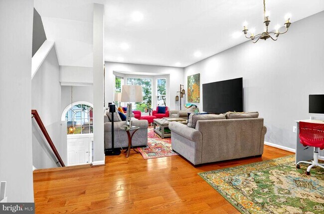 Foto del edificio - 4093 Fountainside Ln