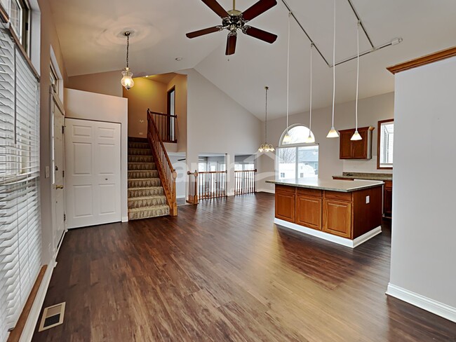 Building Photo - 571 Jenna Drive
