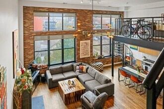 Building Photo - 1111 W St NW