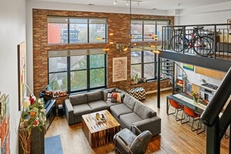 Building Photo - 1111 W St NW