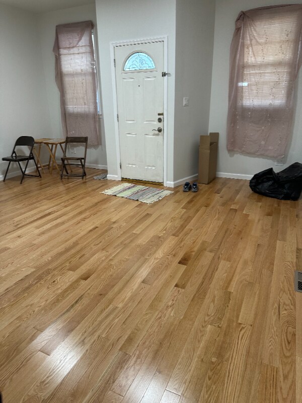 Foto del edificio - 191 Van Duzer St