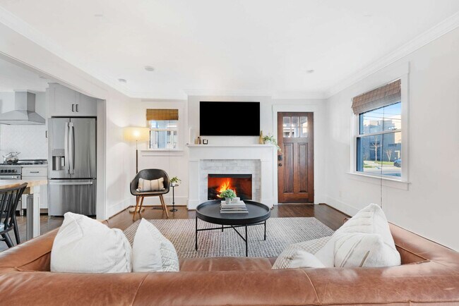 Foto del edificio - 1701 Neal Terrace