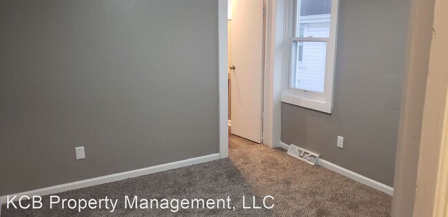 Building Photo - 3 br, 1 bath House - 2140 North Bell Street
