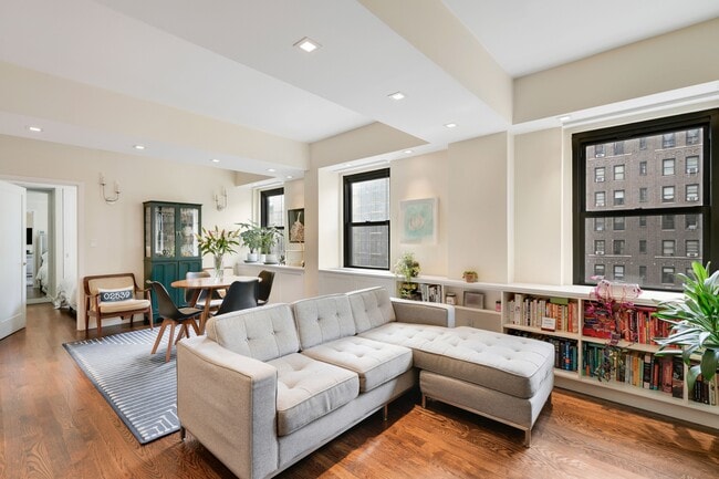 Photo - 2166 Broadway Apartment