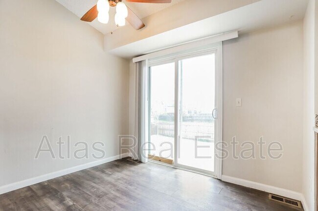 Building Photo - 8557 Apache Plume Dr