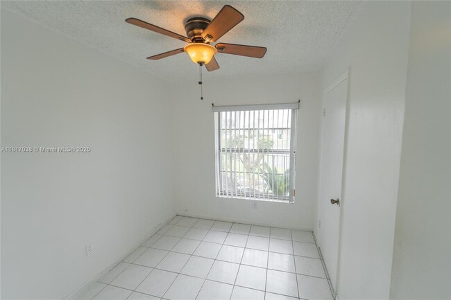 Foto del edificio - 12023 SW 110th St Cir E