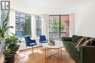 Building Photo - 1333 Hornby St