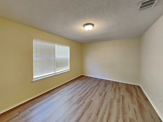 Building Photo - 507 Blair Meadow Dr