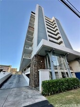 Building Photo - 1333 Heulu St