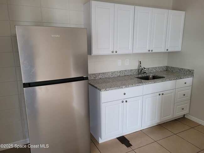 Foto del edificio - 130 Bouganvillea Dr