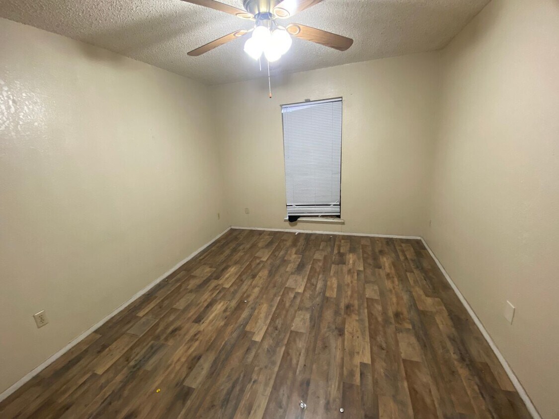 Foto principal - 1 bedroom, 1 bath