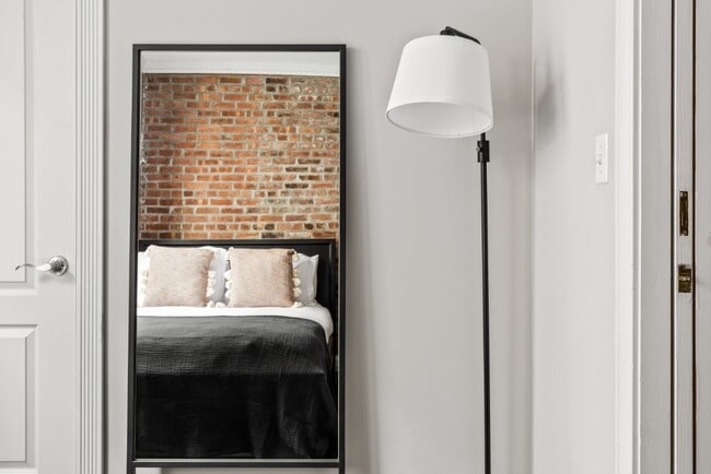 Building Photo - 218 Avenue A