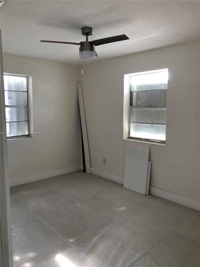 Foto del edificio - 719 SW 8th Ave
