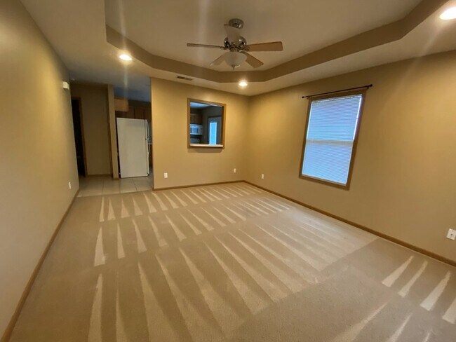 Building Photo - 4755 Sydney Ln