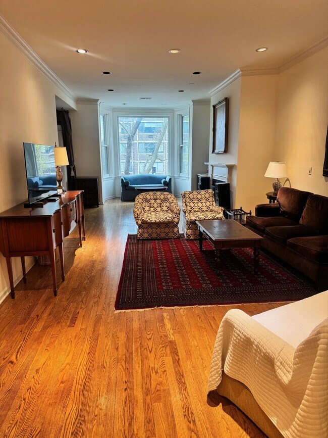 Foto del edificio - 1329 N Dearborn St