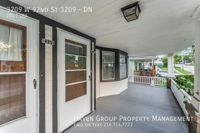Building Photo - 3209 W 92nd St