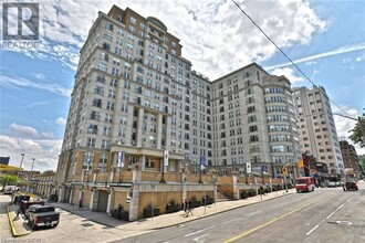 Building Photo - 135 James St S