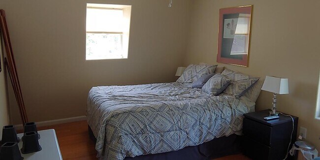 Garage Apt. Bedroom - 4710 Tonawanda Dr