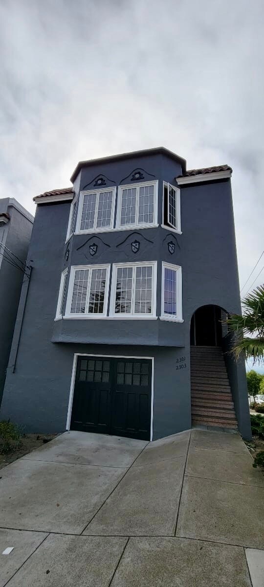 Front of our beautiful building - 1315 Santiago St