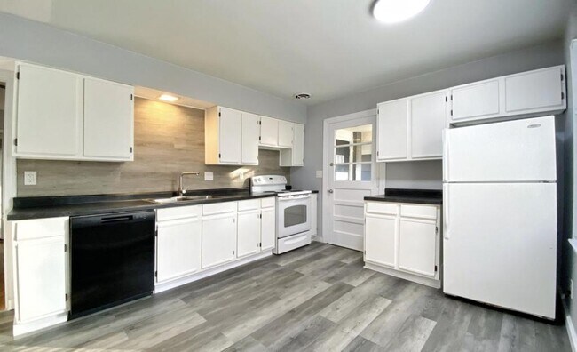Foto del edificio - 2600 Browns Ln