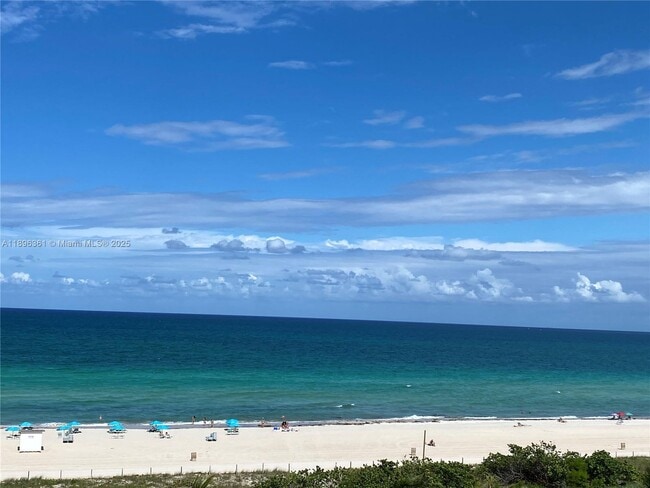 Building Photo - 6917 Collins Ave