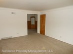 Primary Photo - 2955 Linwood Ave