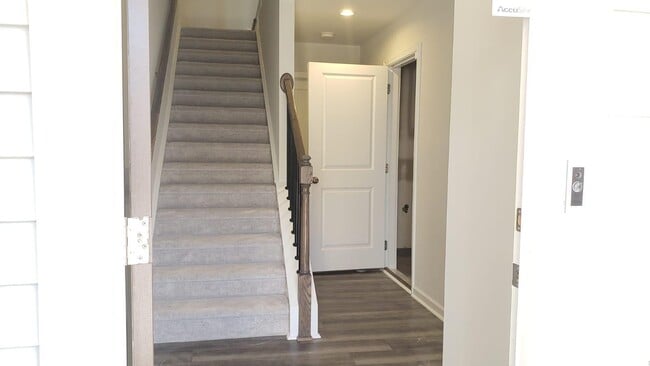 Building Photo - 2605 Chert Ln